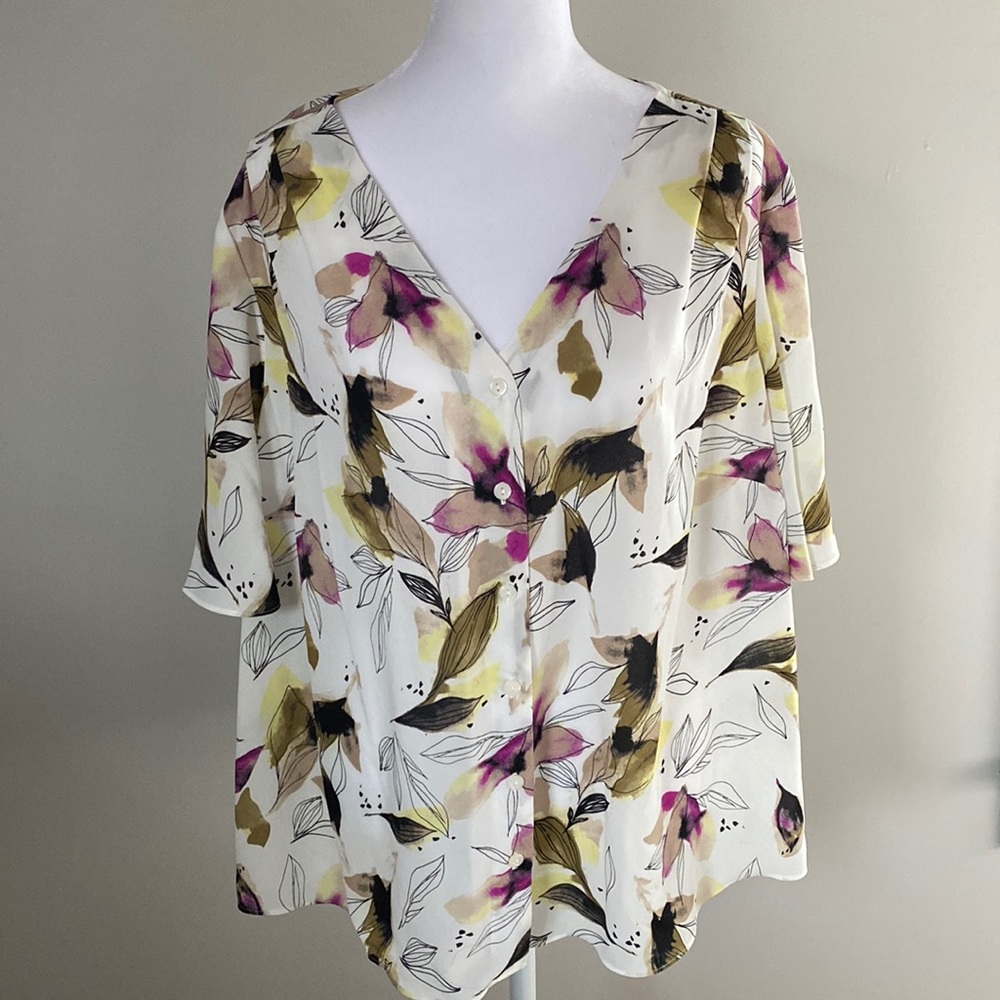 NWT! ALFANI Top! 2X! Flower Design! 100% Polyester!